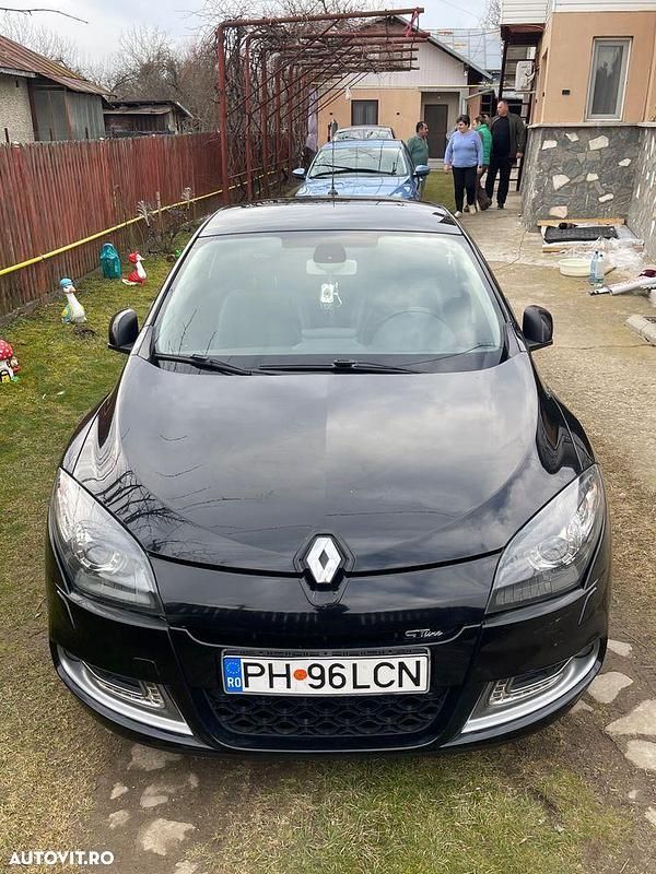 Second-hand Renault Mégane III 110 CP (80 kW) 2012 Culoarenegru Coupe