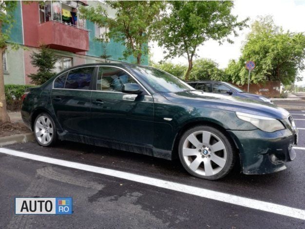 Verde Utilizat 2004 BMW 520 Berlinǎ | 2.500 EUR (Super Preț) - Imagine 1/4