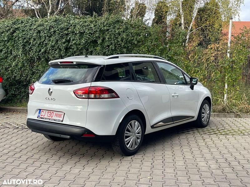 Second-hand Renault Clio GrandTour Business 90 CP (66 kW) 2018 Culoarealb Break