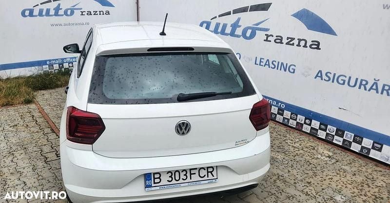 Second-hand VW Polo Comfortline 95 CP (69 kW) 2018 Culoarealb Hatchback