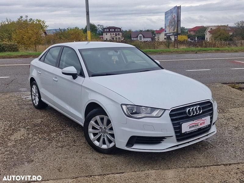 Culoarealb Utilizat 2014 Audi A3 Berlinǎ | 8.990 EUR (Preț OK) - Imagine 1/4