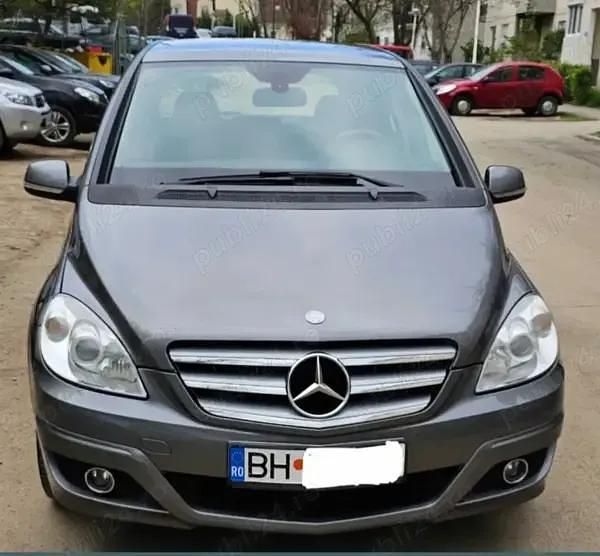 Second-hand Mercedes B180 110 CP (80 kW) 2011 Gri Monovolum