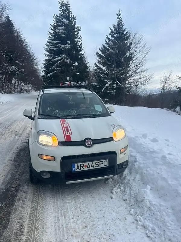 Second-hand Fiat Panda 4x4 Rock 85 CP (62 kW) 2014 Alb Hatchback