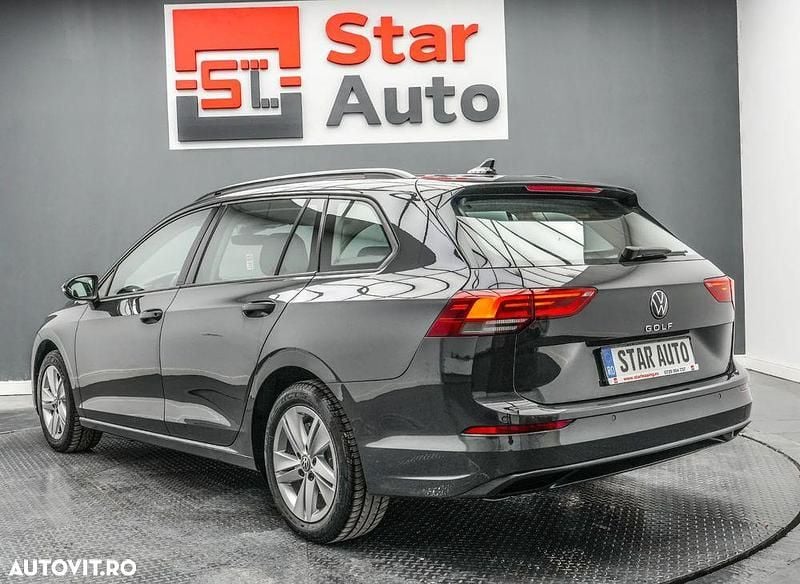 Second-hand VW Golf VIII Style 130 CP (95 kW) 2021 Culoaregri Break