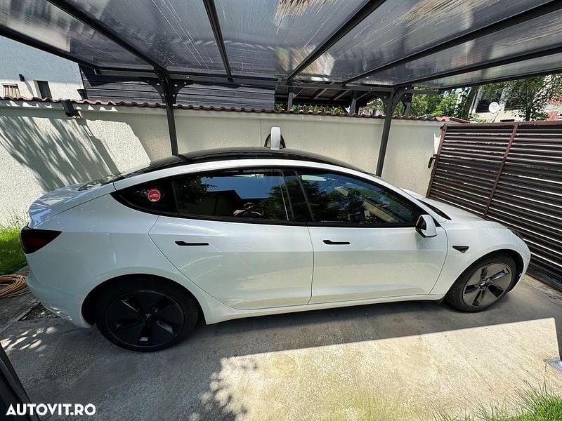Second-hand Tesla Model 3 366 kW (498 CP) 2022 Culoarealb Berlinǎ