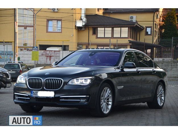 Negru Utilizat 2015 BMW 750 Comfort Edition Berlinǎ | 28.000 EUR - Imagine 1/4