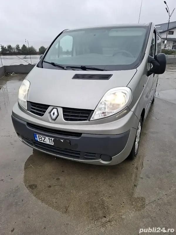 Second-hand Renault Trafic 115 CP (84 kW) 2012 Gri Monovolum