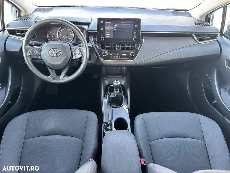 Second-hand Toyota Corolla Business Edition 123 CP (90 kW) 2022 Culoaregri Berlinǎ
