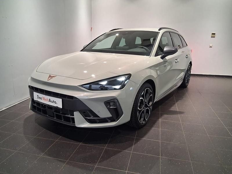 Second-hand Cupra Leon 150 CP (110 kW) 2025 Gri mediu  normal