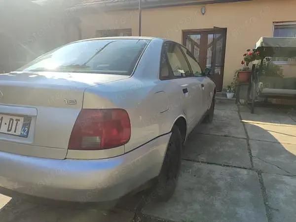 Second-hand Audi A4 125 CP (91 kW) 1995 Gri Berlinǎ