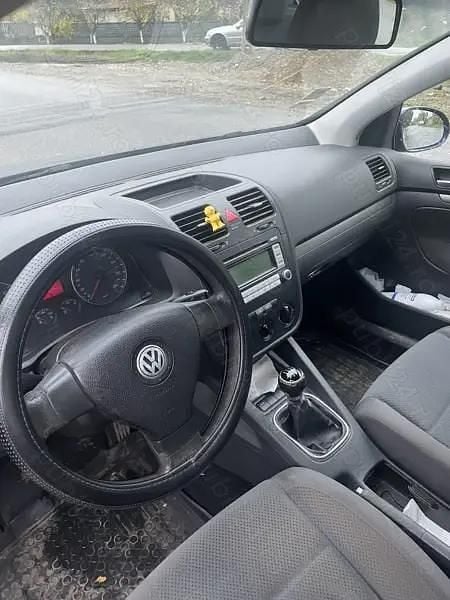 Utilizat 2006 VW Golf Berlinǎ | 2.200 EUR (Preț OK) - Imagine 1/4
