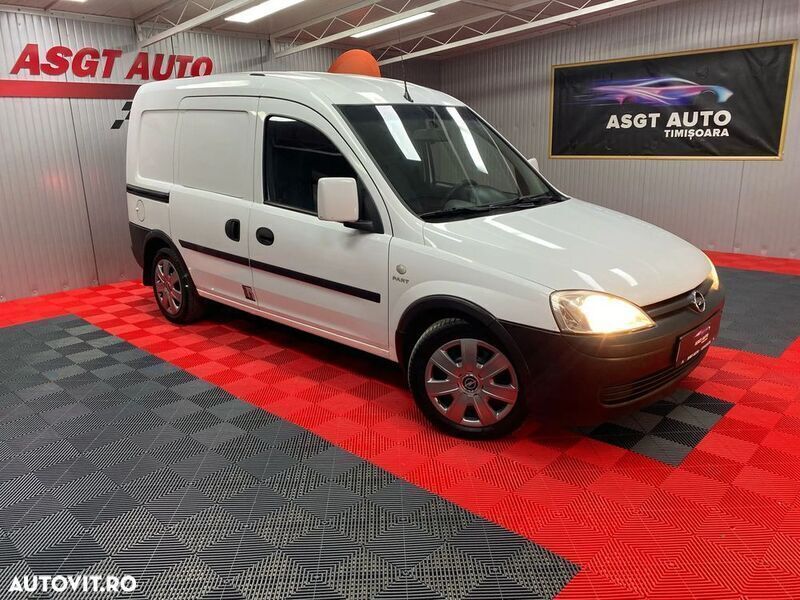 Second-hand Opel Combo 90 CP (66 kW) 2008 Alb Monovolum