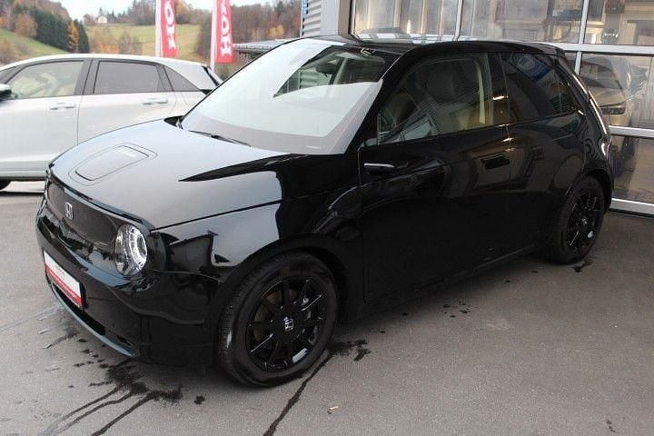 Second-hand Honda e 100 kW (136 CP) 2022 Hatchback