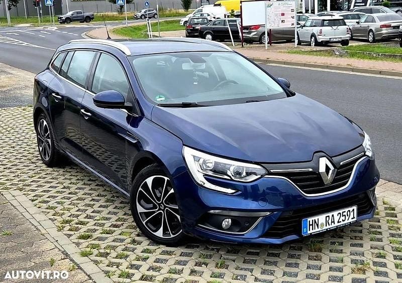 Culoarealbastru Utilizat 2019 Renault Mégane GrandTour Intens Break | 9.150 EUR (Preț OK) - Imagine 1/4