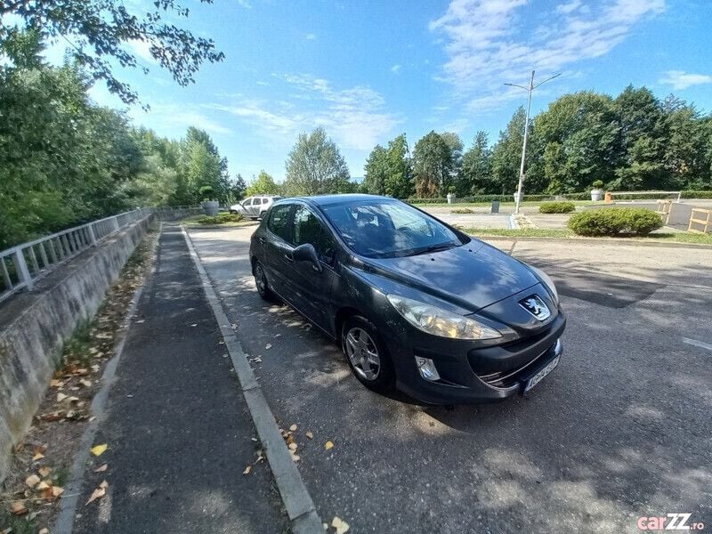Utilizat 2008 Peugeot 308 Hatchback | 3.890 EUR - Imagine 1/4