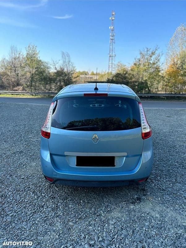 Second-hand Renault Grand Scénic III Dynamique 130 CP (95 kW) 2010 Culoarealbastru Monovolum