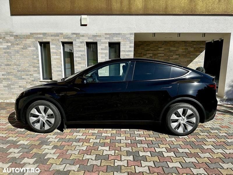 Second-hand Tesla Model Y Performance 339 kW (462 CP) 2023 Culoarenegru SUV