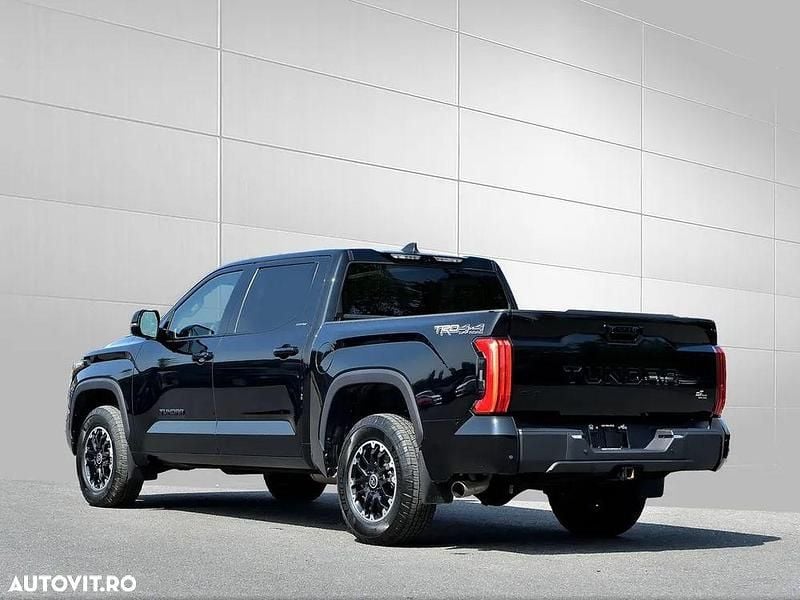 Second-hand Toyota Tundra 440 CP (323 kW) 2024 Culoarenegru Pickup