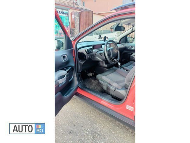 Second-hand Citroën C4 81 CP (59 kW) 2018 Rosu SUV