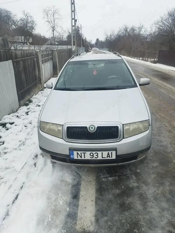 Second-hand 2001 Skoda Fabia Break | 1.000 EUR (Preț OK) - Imagine 1/4