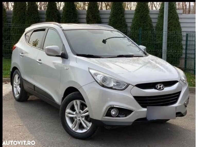 Gri Utilizat 2010 Hyundai ix35 Classic SUV | 6.990 EUR (Preț OK) - Imagine 1/4