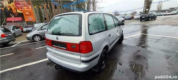 Second-hand VW Sharan 116 CP (85 kW) 2002 Gri Monovolum