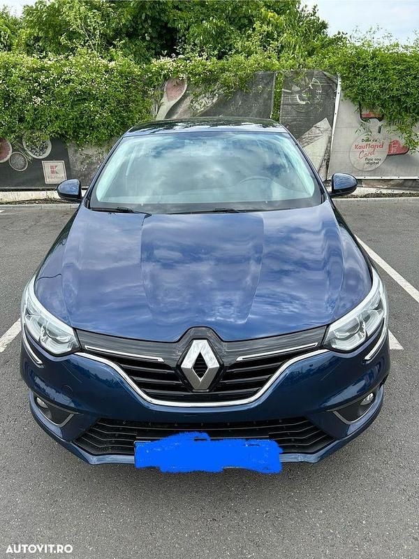 Culoarealbastru Utilizat 2019 Renault Mégane IV Berlinǎ | 8.300 EUR (Preț bun) - Imagine 1/4