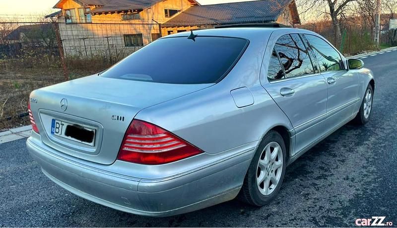 Second-hand Mercedes S320 2005 Berlinǎ