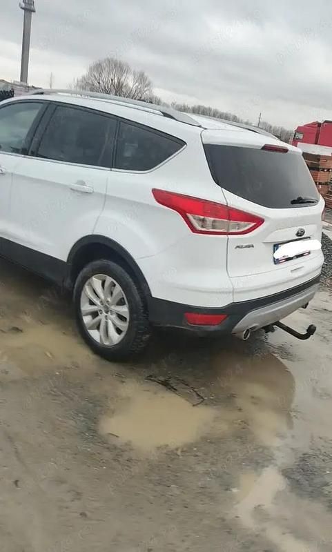 Second-hand Ford Kuga 180 CP (132 kW) 2015 SUV