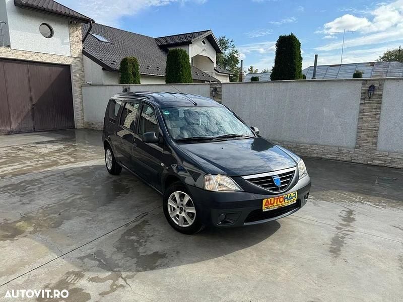 Culoarealte culori Utilizat 2008 Dacia Logan MCV Ambiance Break | 2.890 EUR (Puțin scump) - Imagine 1/4