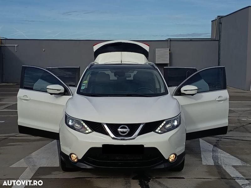 Second-hand Nissan Qashqai 130 CP (95 kW) 2015 Culoarealb SUV
