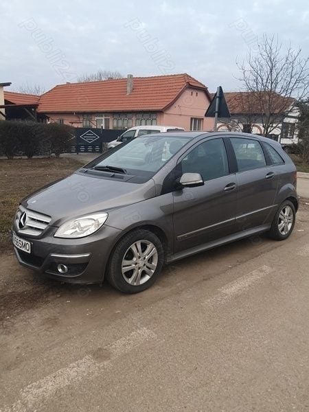 Utilizat 2010 Mercedes A200 Hatchback | 4.300 EUR - Imagine 1/4