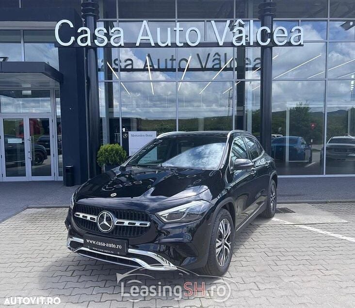 Negru Nouă 2025 Mercedes 200 SUV | 48.806 EUR (Preț bun) - Imagine 1/4