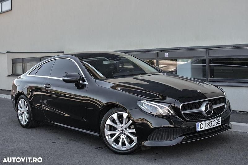 Culoarenegru Utilizat 2018 Mercedes E220 Avantgarde Coupe | 24.500 EUR (Preț bun) - Imagine 1/4