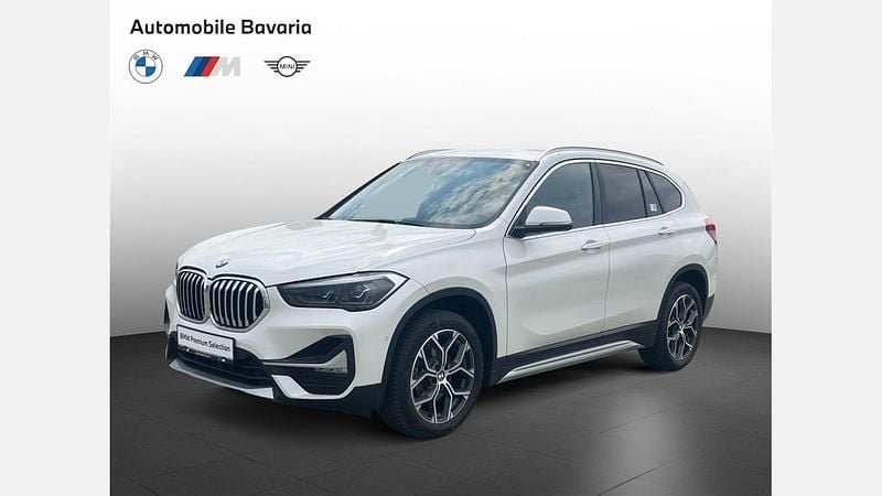 Mineral white metallic metalizat Utilizat 2022 BMW X1 Performance SUV | 28.774 EUR (Scump) - Imagine 1/4