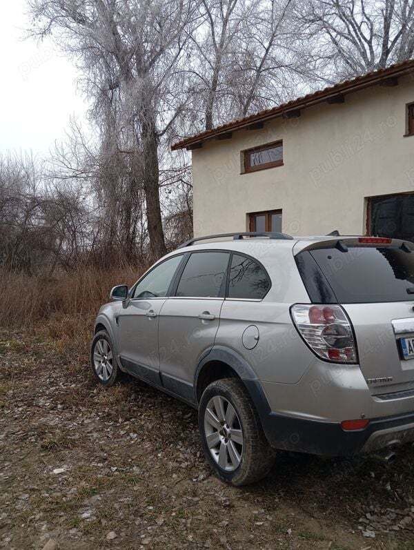 Utilizat 2007 Chevrolet Captiva SUV | 2.000 EUR (Super Preț) - Imagine 1/2