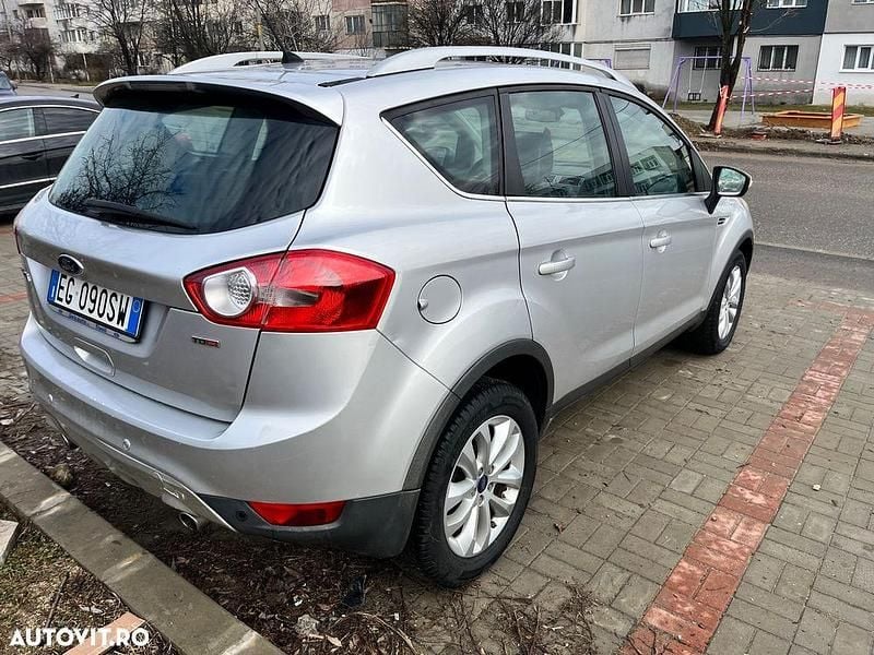 Second-hand Ford Kuga Individual 163 CP (119 kW) 2011 Culoareargint SUV