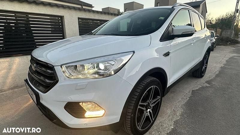 Culoarealb Utilizat 2019 Ford Kuga Trend SUV | 16.249 EUR (Preț OK) - Imagine 1/4