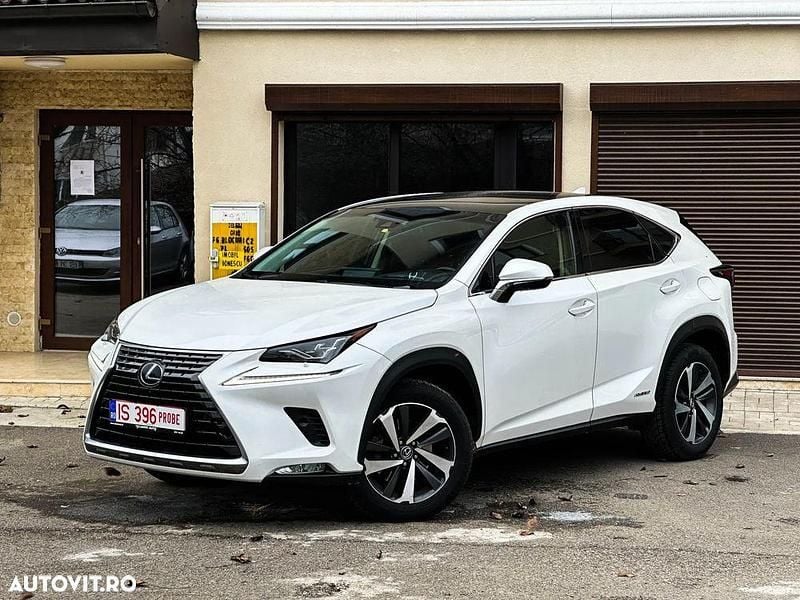 Second-hand Lexus NX300h E-FOUR Luxury Line 197 CP (144 kW) 2018 Culoarealb SUV