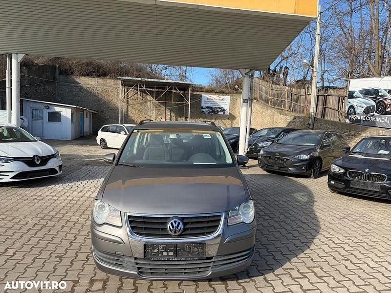 Culoaregri Utilizat 2009 VW Touran Conceptline Monovolum | 4.300 EUR (Preț OK) - Imagine 1/4