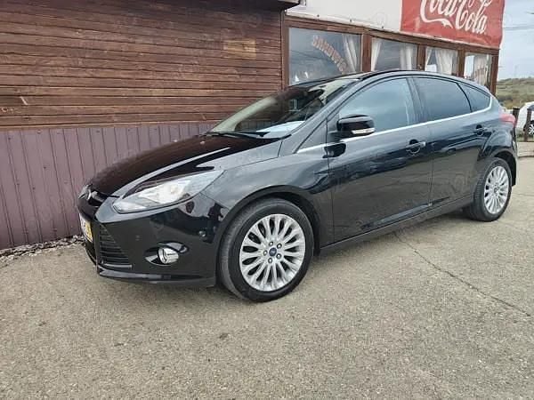 Negru Utilizat 2013 Ford Focus Titanium Hatchback | 5.890 EUR (Preț OK) - Imagine 1/4