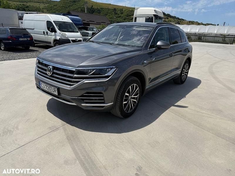 Culoaregri Utilizat 2020 VW Touareg Atmosphere SUV | 34.000 EUR (Preț bun) - Imagine 1/4