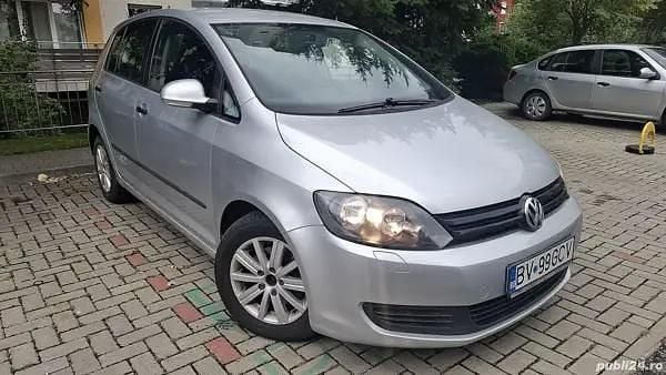 Utilizat 2010 VW Golf Berlinǎ | 3.290 EUR (Preț bun) - Imagine 1/4