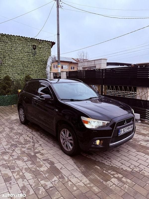 Second-hand Mitsubishi ASX Intense 150 CP (110 kW) 2012 Culoarenegru SUV