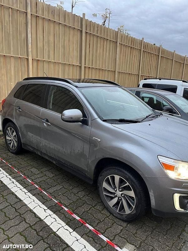 Second-hand Mitsubishi ASX 150 CP (110 kW) 2015 Culoareargint SUV