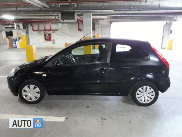 Second-hand Ford Fiesta 68 CP (50 kW) 2007 Negru Hatchback