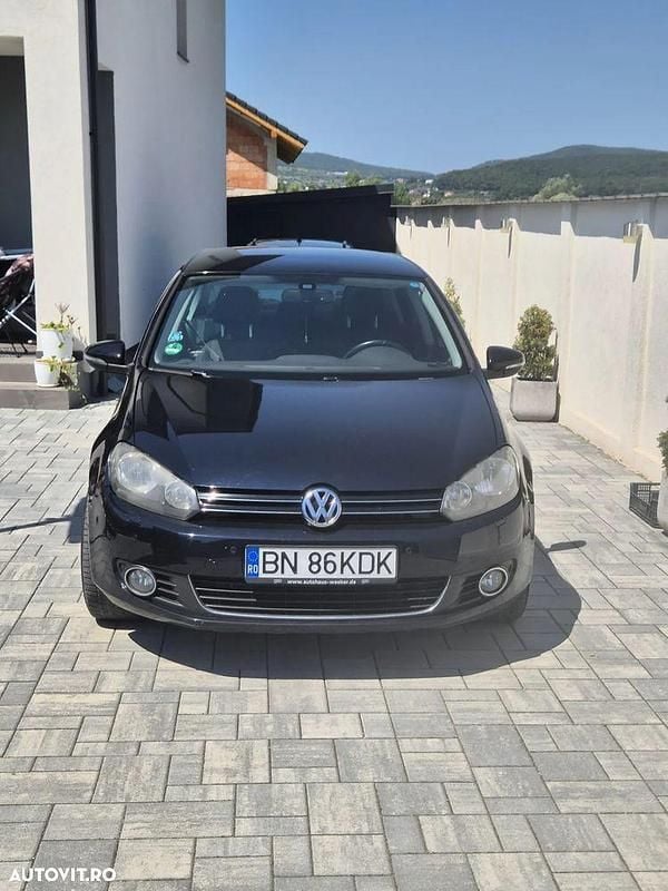 Culoarenegru Utilizat 2011 VW Golf VI Style Hatchback | 4.200 EUR (Preț OK) - Imagine 1/4