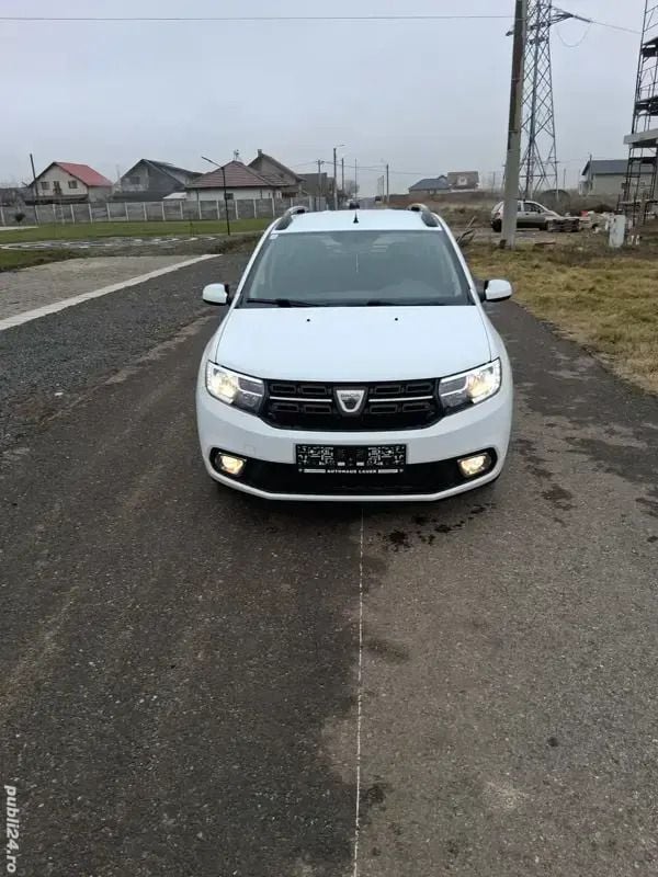 Utilizat 2019 Dacia Logan Berlinǎ | 3.990 EUR (Super Preț) - Imagine 1/4