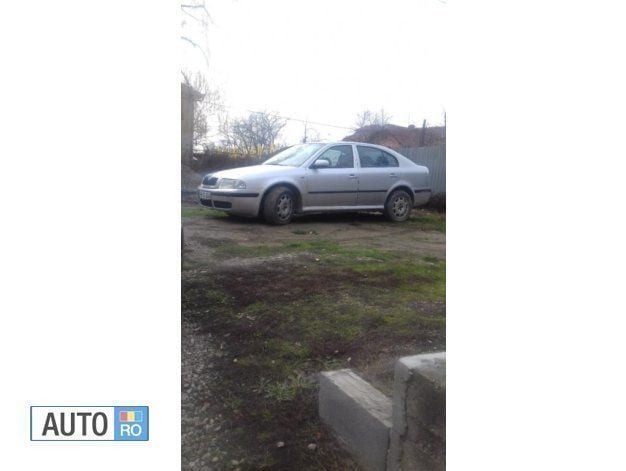 Second-hand Skoda Octavia 90 CP (66 kW) 2002 Gri Berlinǎ