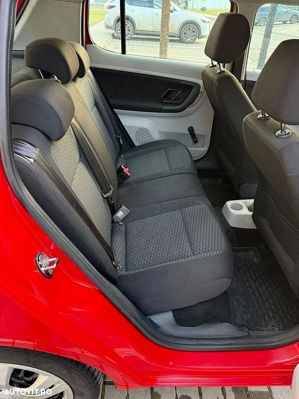 Culoarerosu Second-hand 2011 Skoda Fabia Hatchback | 3.200 EUR (Preț OK) - Imagine 1/4